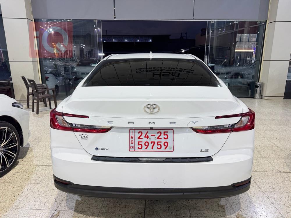 تۆیۆتا کامری